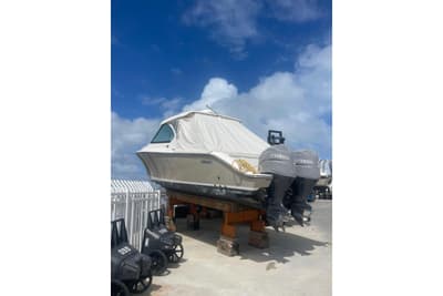 BOATZON | Pursuit DC 325 Dual Console 2016