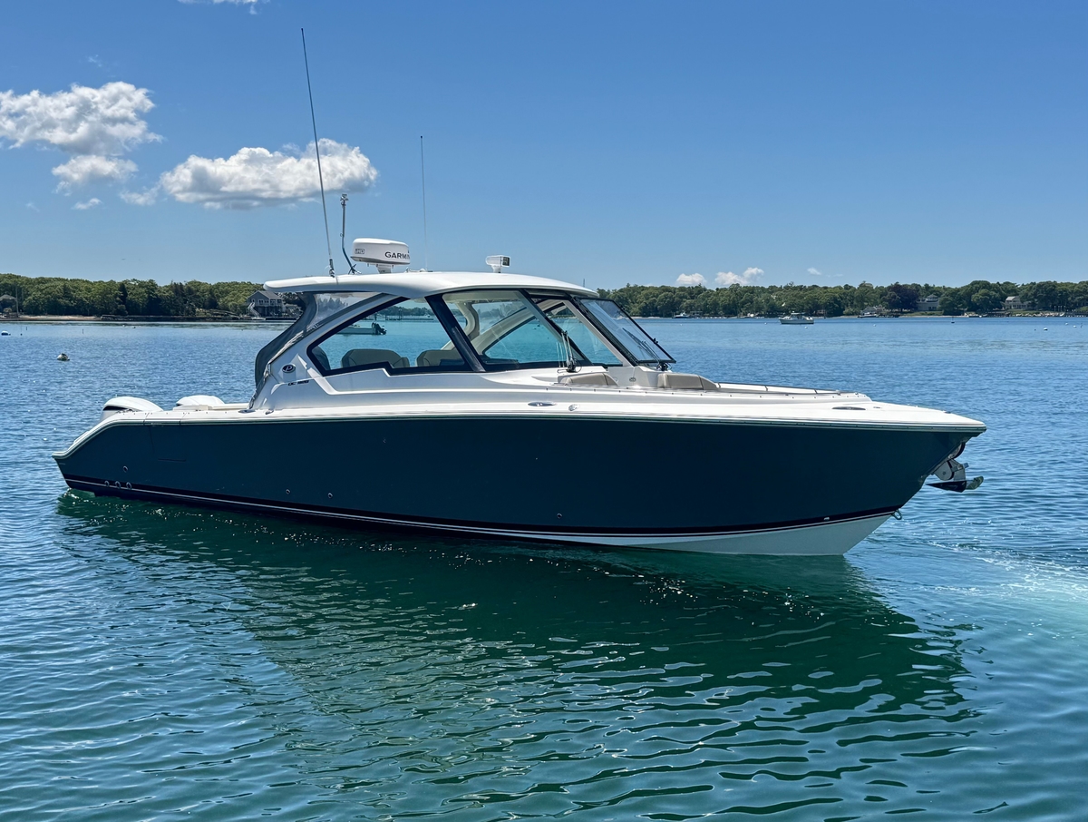 2021 Pursuit DC 326 Dual Console - Sold Boat