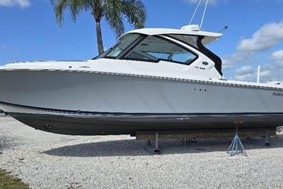 BOATZON | Pursuit DC 326 Dual Console 2024 BOATZON | Pursuit DC 326 Dual Console 2024