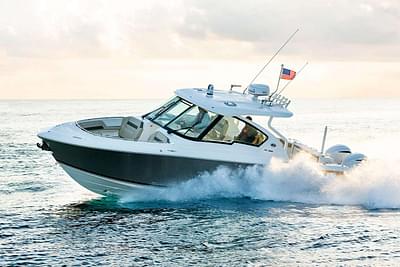 BOATZON | Pursuit DC 326 Dual Console 2025