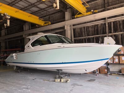BOATZON | Pursuit DC 326 Dual Console 2027 BOATZON | Pursuit DC 326 Dual Console 2027