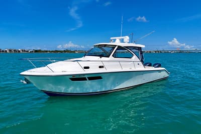 BOATZON | Pursuit OS 355 Offshore 2018
