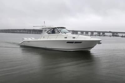 BOATZON | Pursuit OS 355 Offshore 2026