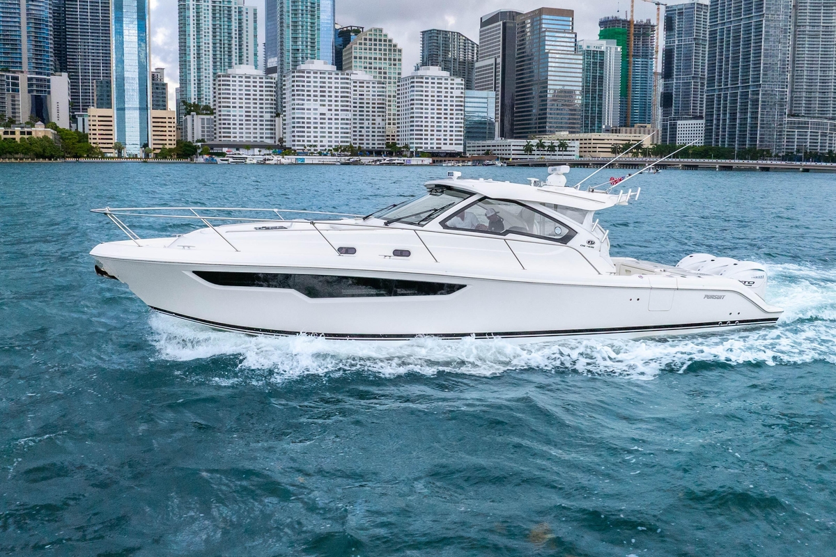 2026 Pursuit OS 405 Offshore - Sold Boat