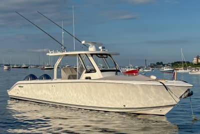 BOATZON | Pursuit S 328 Sport 2020