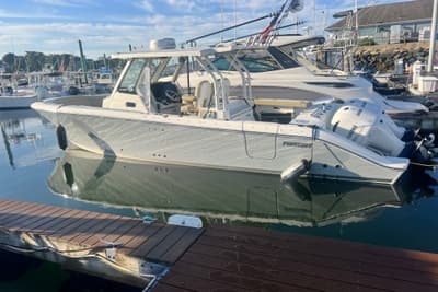 BOATZON | Pursuit S 328 Sport 2021