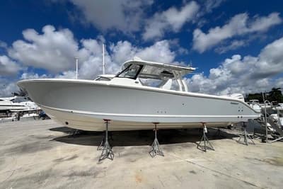 BOATZON | Pursuit S 358 Sport 2026