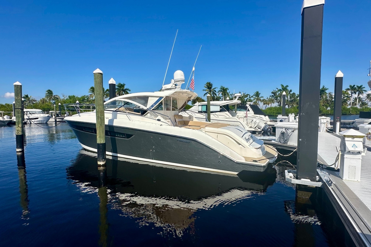 Pursuit SC 365i Sport Coupe 2015