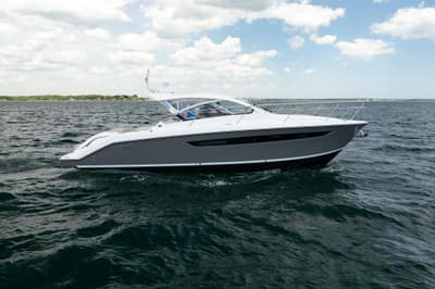 BOATZON | Pursuit SC 365i Sport Coupe 2015