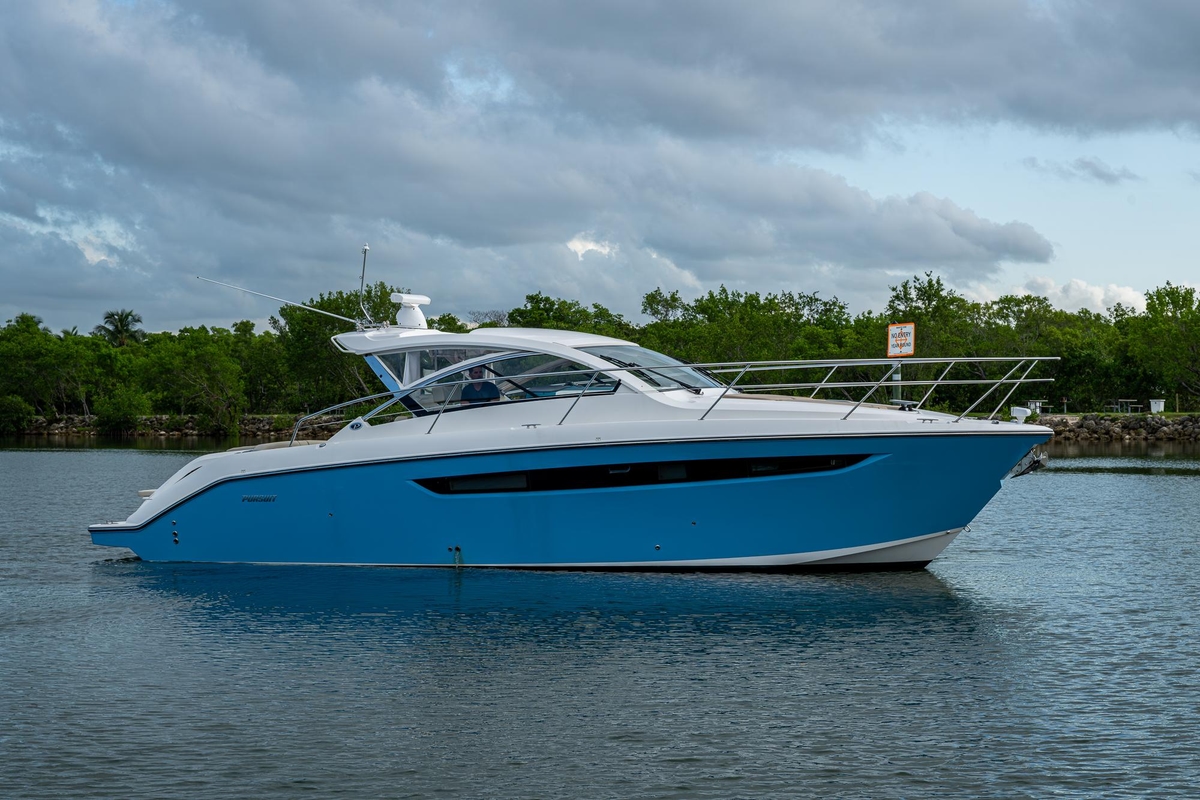 2018 Pursuit SC 365i Sport Coupe - Sold Boat