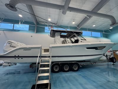 BOATZON | Pursuit Sport 388 2027