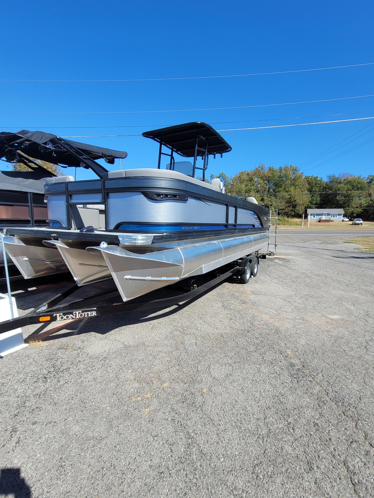 2026 Quest M8524 ANGLER SERIES - Sold Boat