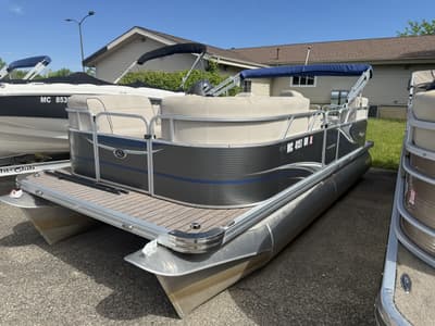 BOATZON | Qwest 818 RLS LS 2019