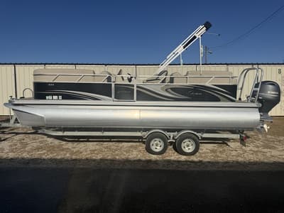 BOATZON | Qwest 82224 2018