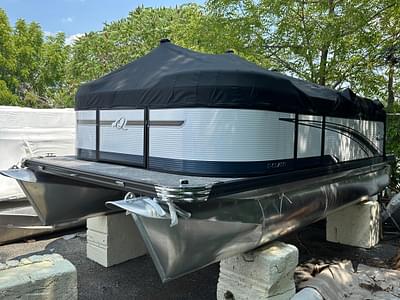 BOATZON | Qwest E 816 Lanai LT 2023 BOATZON | Qwest E 816 Lanai LT 2023