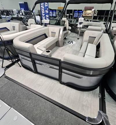 BOATZON | Qwest L22 Lanai 2025