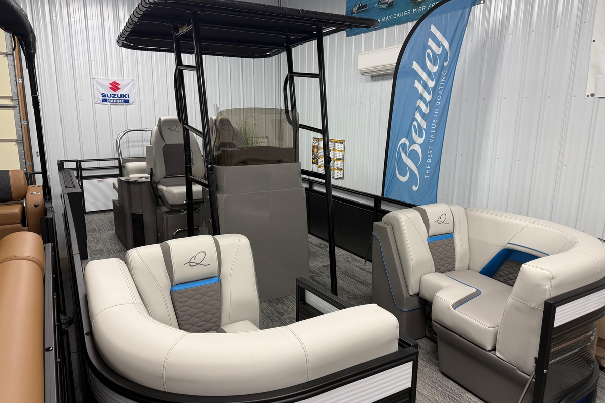 2026 Qwest MClass 22 Pro Sport - Sold Boat