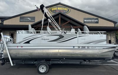 BOATZON | Qwest Pontoons 818 VX Fish 2021