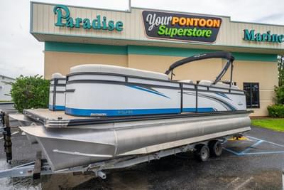 BOATZON | Qwest Pontoons 822 EClass Lanai LT 2023