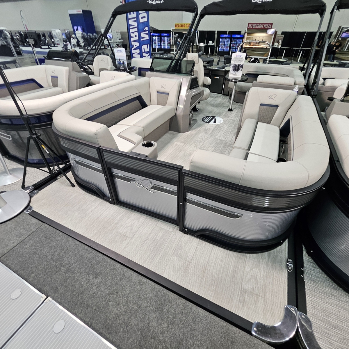 2025 Qwest Pontoons Qwest 22 LClass Lanai Flip - Sold Boat