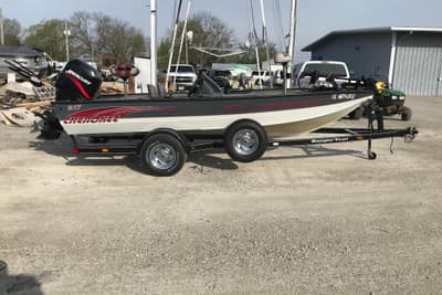 BOATZON | Ranger 217B Cherokee 2001