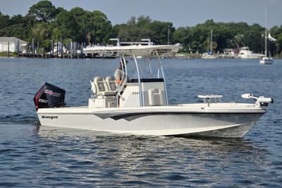 BOATZON | Ranger 2360 Bay Ranger 2019