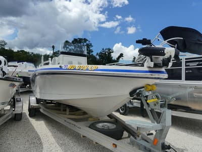 BOATZON | Ranger 2510 Bay 2021