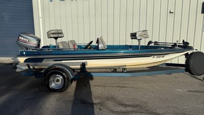 BOATZON | Ranger 330v 1985 BOATZON | Ranger 330v 1985