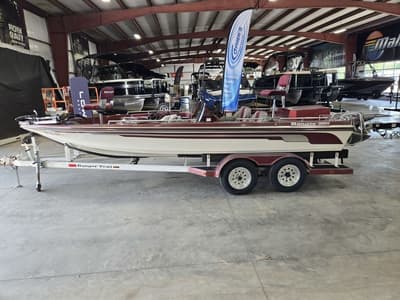 BOATZON | Ranger Boats 395V IO 1986