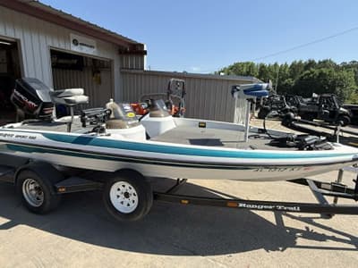 BOATZON | Ranger Boats R82 1997