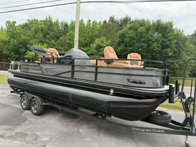 BOATZON | Ranger Boats Reata Fish Series 223F 2026