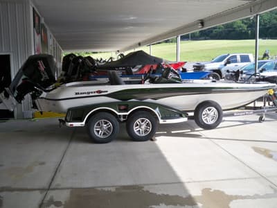 BOATZON | Ranger Boats Z500 Series Z520 2026