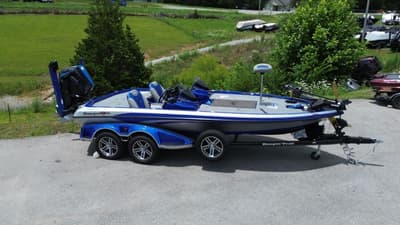 BOATZON | Ranger Boats Z520 2026
