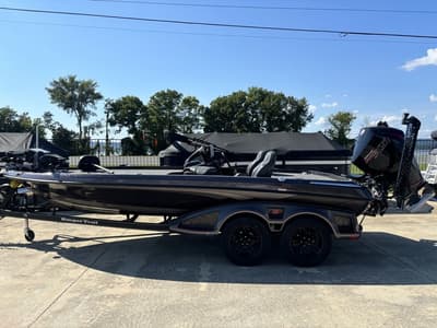 BOATZON | Ranger Boats Z520R 2025