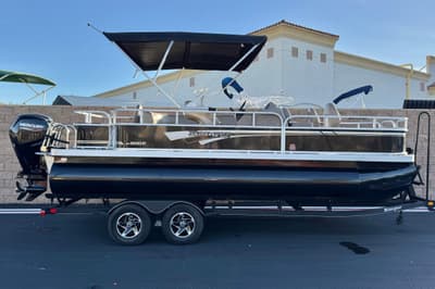 BOATZON | Ranger Reata 200F 2023