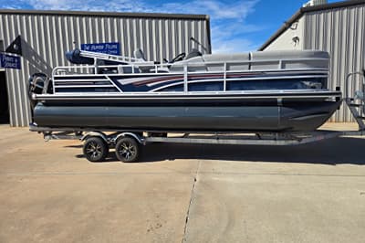 BOATZON | Ranger Reata 223FC 2022