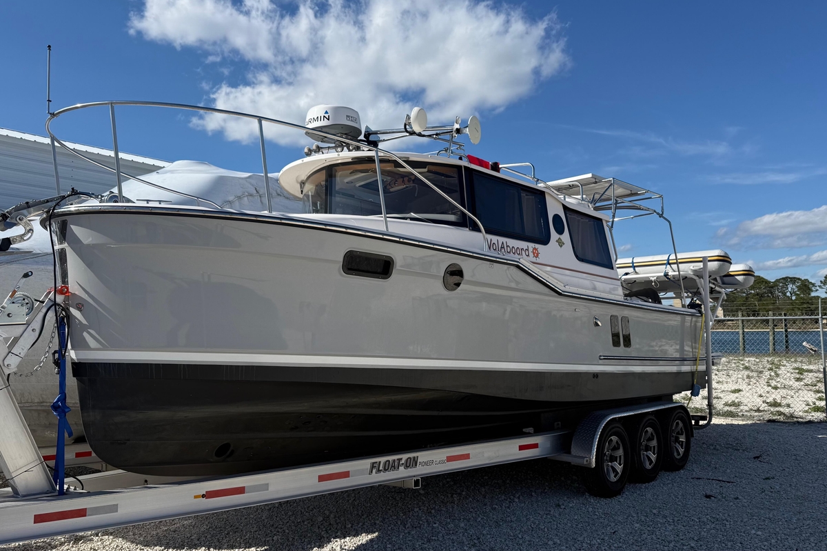 2024 Ranger Tugs R27 - Sold Boat