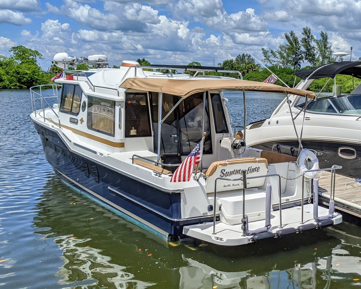 2015 Ranger Tugs R29 S - Sold Boat