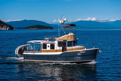 BOATZON | Ranger Tugs R31 CB 2016