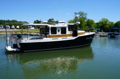 BOATZON | Ranger Tugs R31 S 2014