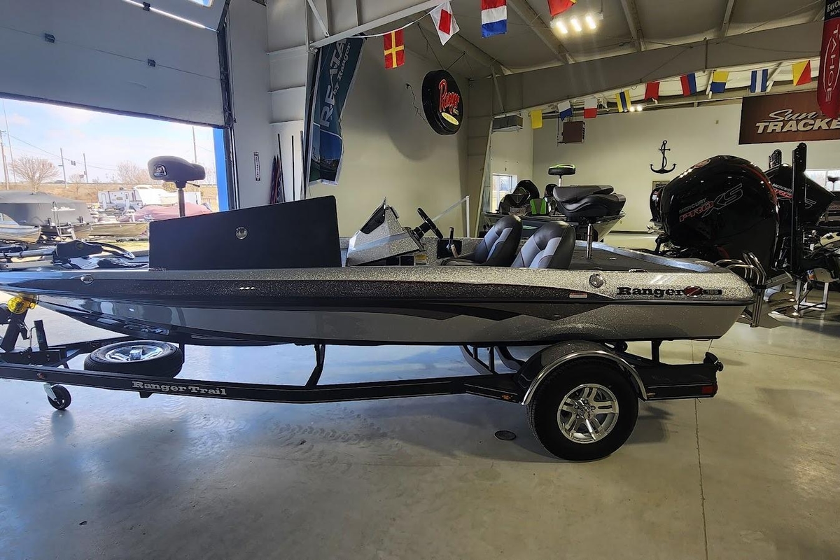 2025 Ranger Z185 - Sold Boat