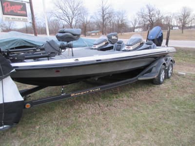 BOATZON | RANGER Z521C DUAL CONSOLE  EVINRUDE 250  POWER POLES 2015