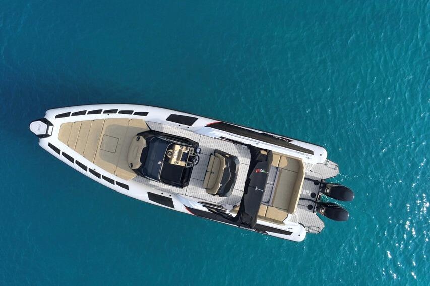 2026 Ranieri CAYMAN 350 EXECUTIVE - Sold Boat