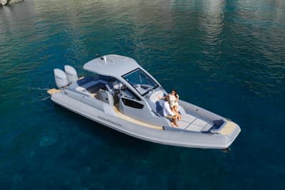 BOATZON | Ranieri Cayman 370 Hard Top 2027