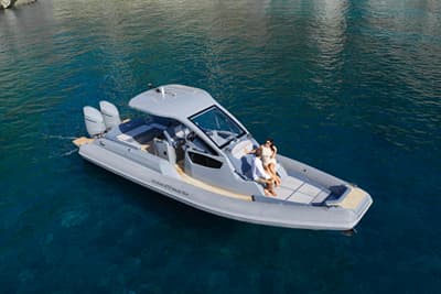 BOATZON | Ranieri Cayman 370 Hard Top 2027