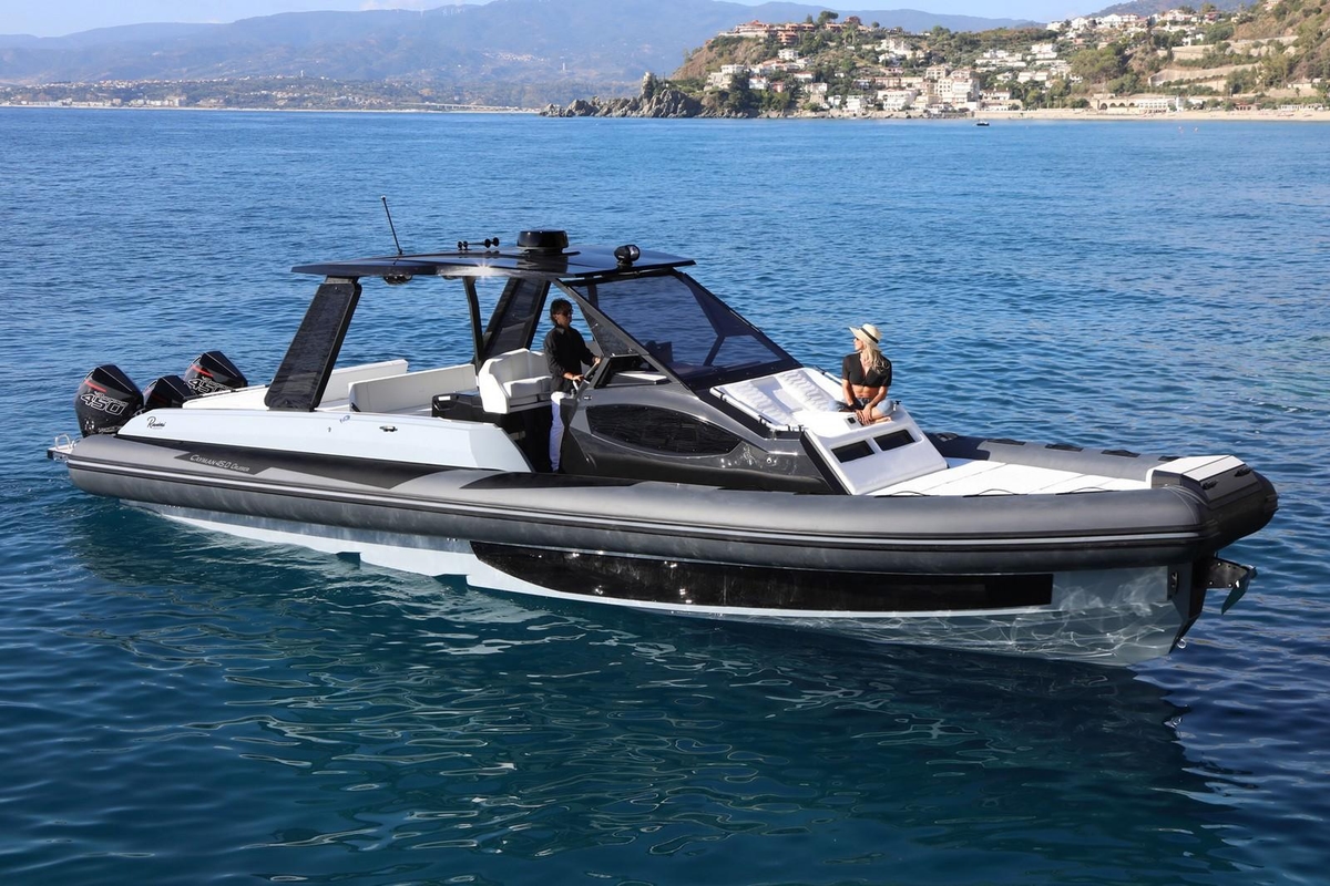 2026 Ranieri CAYMAN 450 Cruiser - Sold Boat