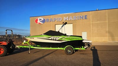 BOATZON | Regal 1900 ES 2015