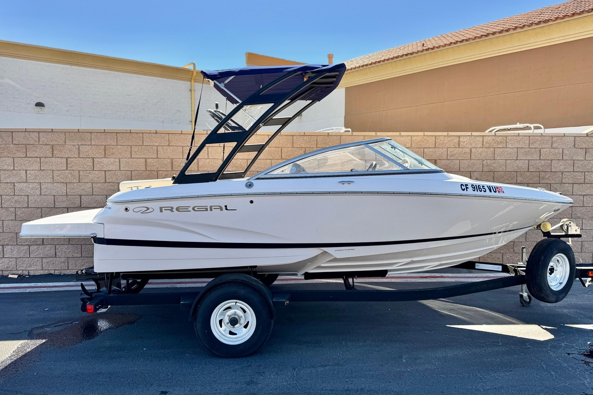 2020 Regal 1900 ES Bowrider - Sold Boat
