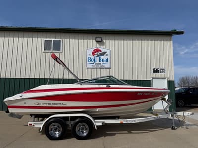 BOATZON | Regal 2000 Bowrider 2003