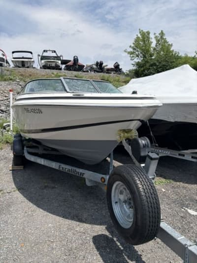BOATZON | Regal 2000 ES 2003 BOATZON | Regal 2000 ES 2003